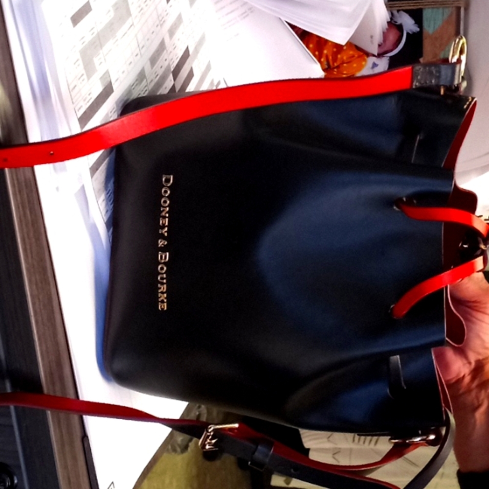 Dooney & Bourke bag